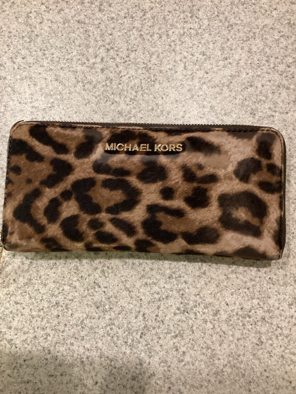 Michael Kors Leopard Cheetah Print Wallet - Picture 2 of 11